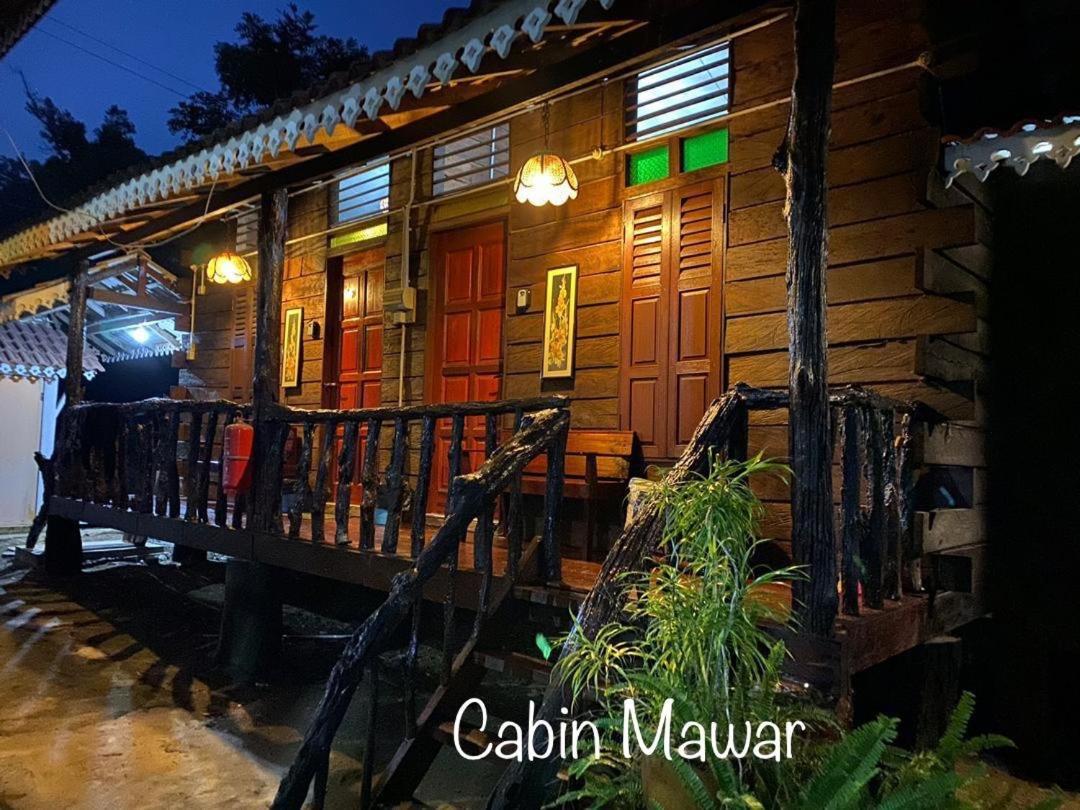 Rustic Chalet - Dahlia N Mawar At Sedim Vista كوليم المظهر الخارجي الصورة