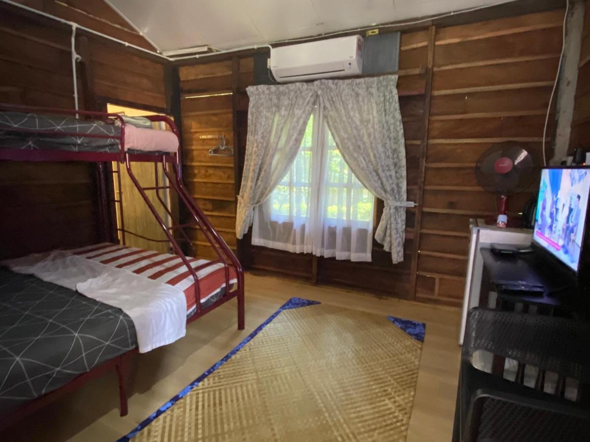 Rustic Chalet - Dahlia N Mawar At Sedim Vista كوليم المظهر الخارجي الصورة