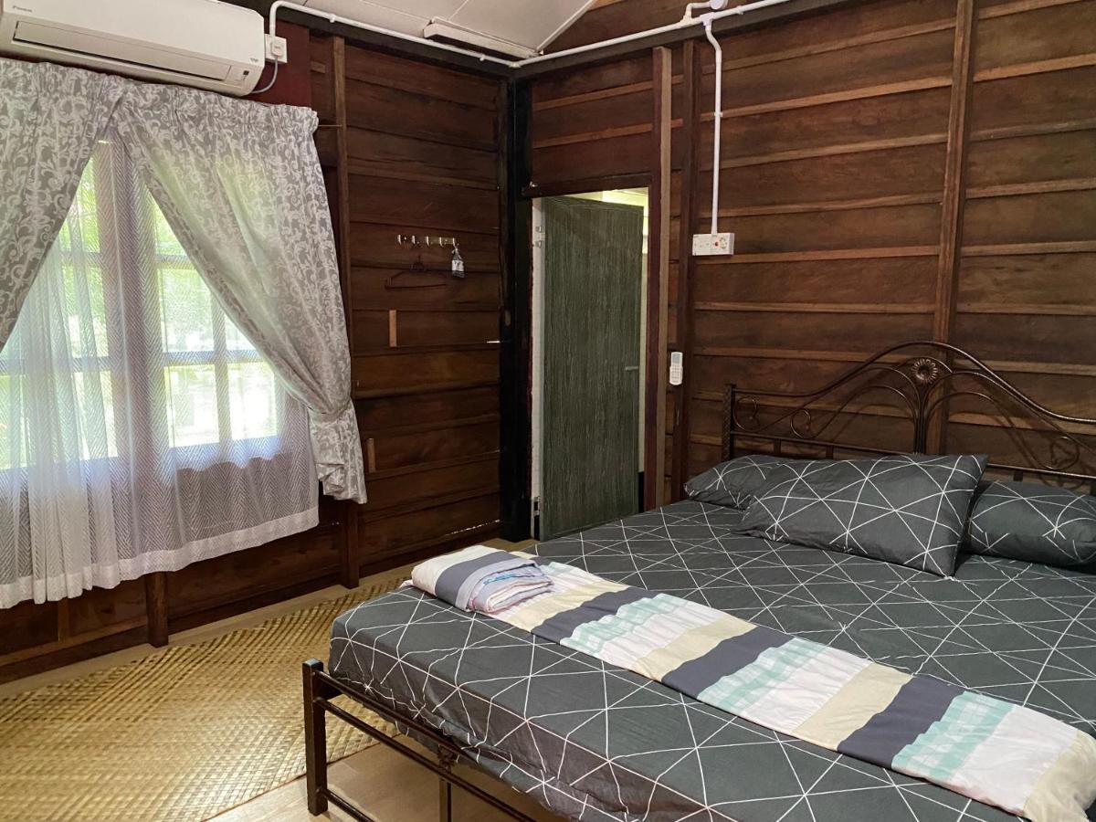 Rustic Chalet - Dahlia N Mawar At Sedim Vista كوليم المظهر الخارجي الصورة